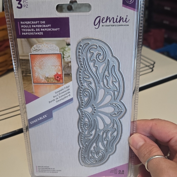 Crafter's Companion Lot Of 3 Ornate Edge'able Dies NEW - Picture 4 of 7